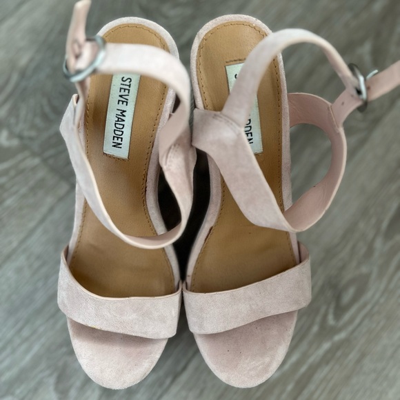 Steve Madden Advice Blush Pink Suede Platform Sandals - Picture 3 of 6